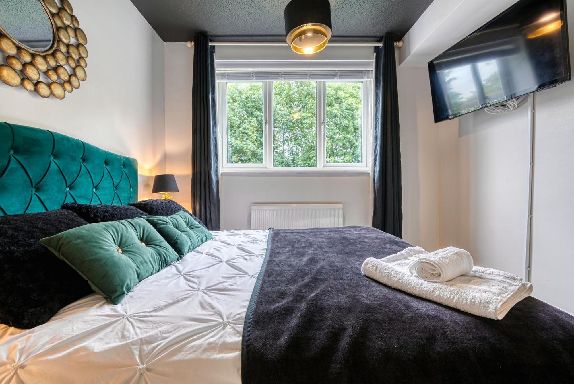 Capri 13 Sa - 3 Bed House, Close To Loughborough University & M1 Motorway, Free Wifi, Big Garden, Ample Parking- Ask For Contractor Rates! المظهر الخارجي الصورة