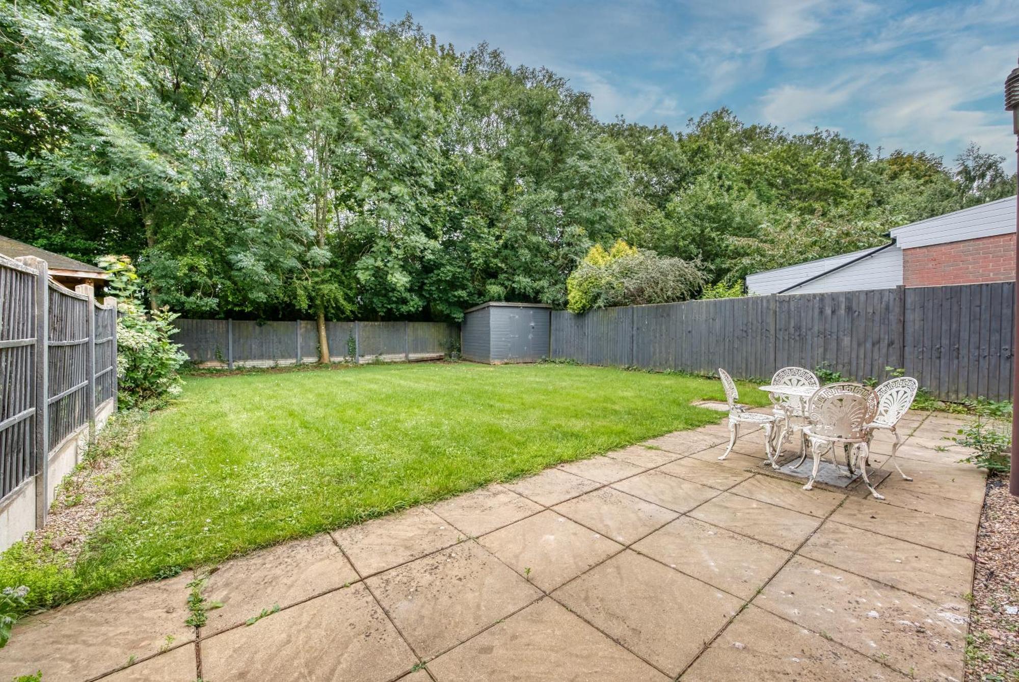 Capri 13 Sa - 3 Bed House, Close To Loughborough University & M1 Motorway, Free Wifi, Big Garden, Ample Parking- Ask For Contractor Rates! المظهر الخارجي الصورة